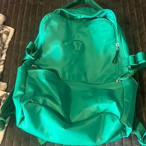 Lululemon new crew backpack in Emerald Ice